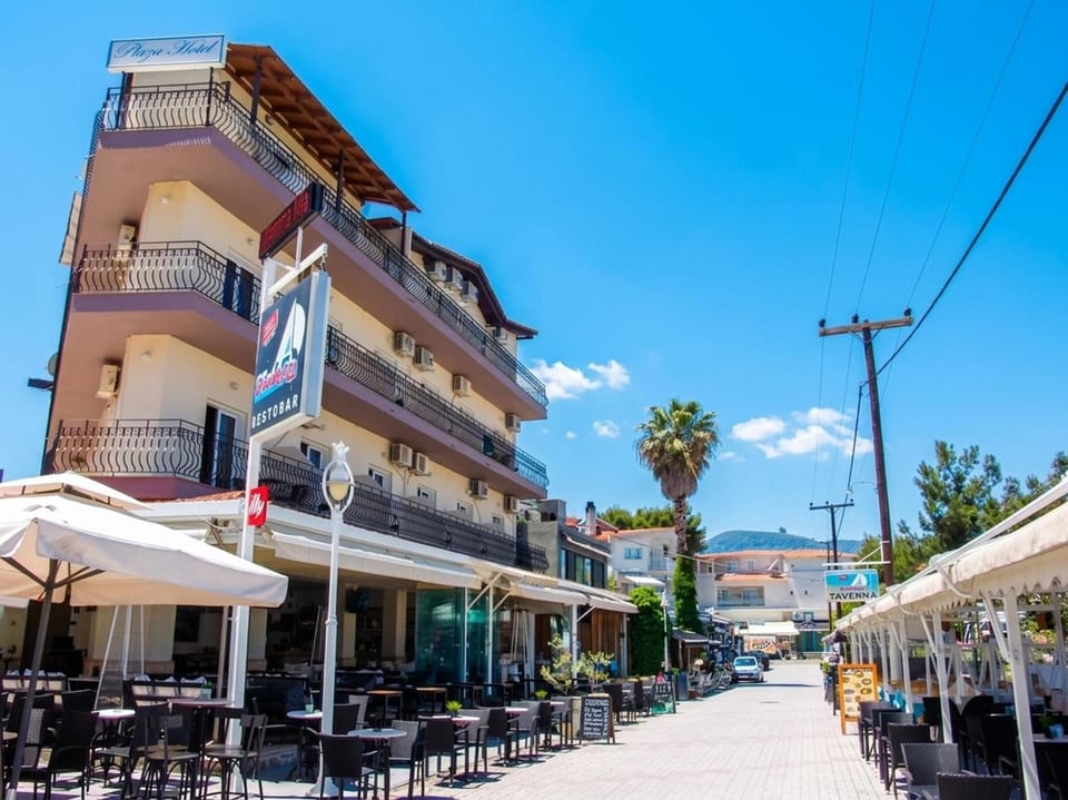 Plaza Hotel Hotel in Chaniotis