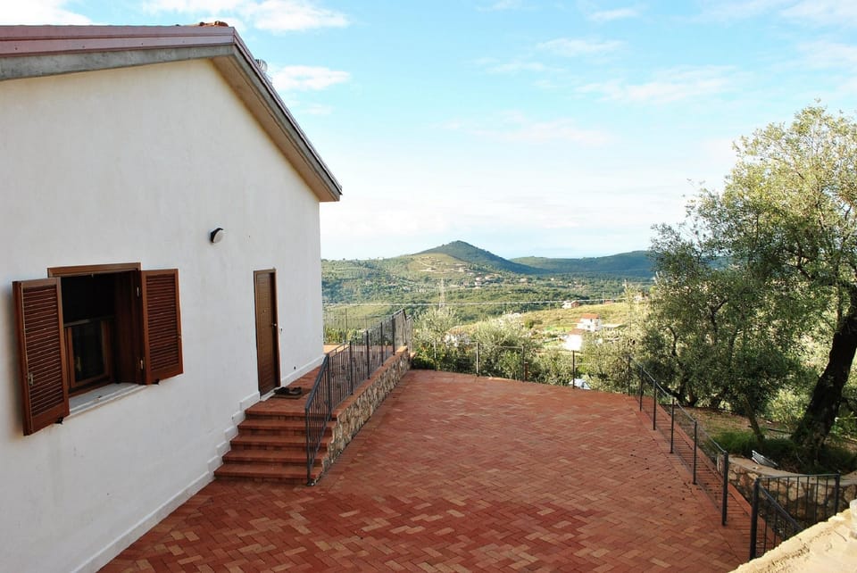 Charming Villa with Private Pool and Breathtaking Views, up to 12 people Resort in Lazio