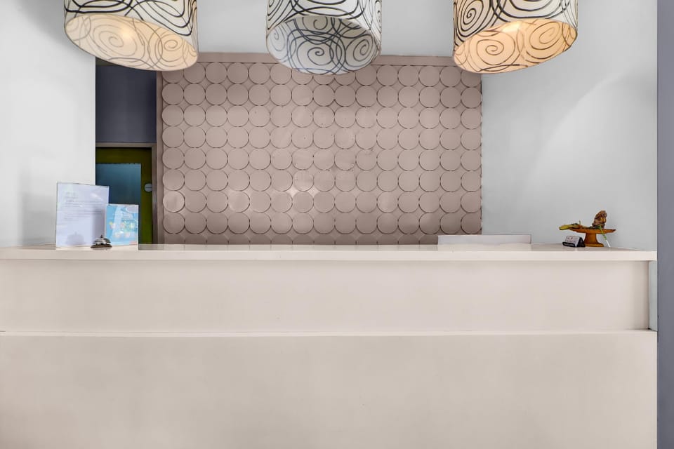 Palette Hotel near Padma Hotel in Kuta