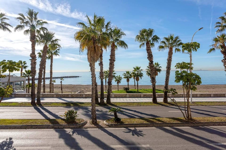 Genteel Home Paseo Maritimo Hotel in Malaga