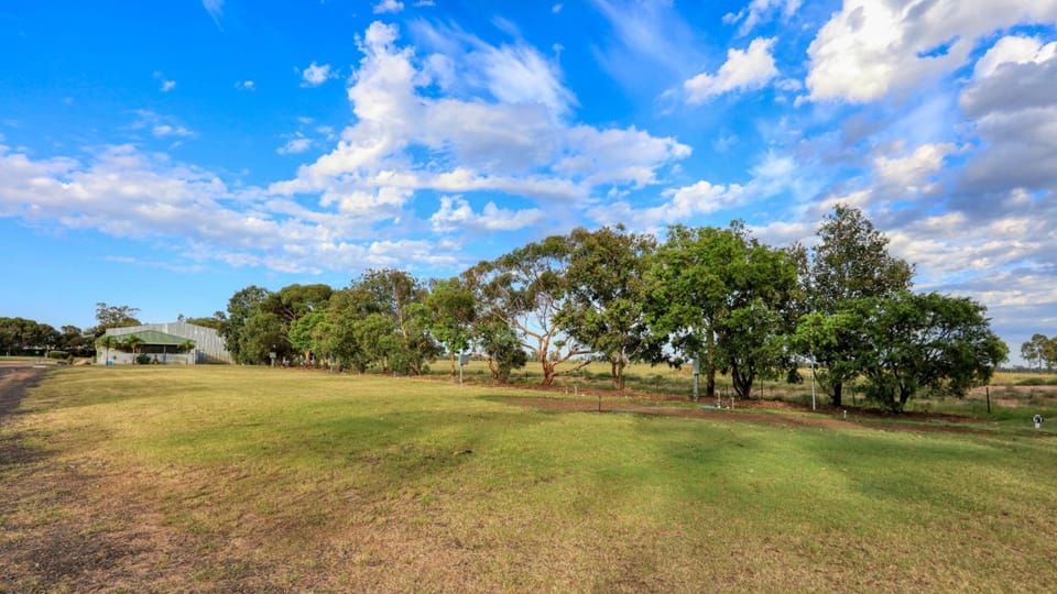 Milmerran Village Caravan Park Motel in Queensland