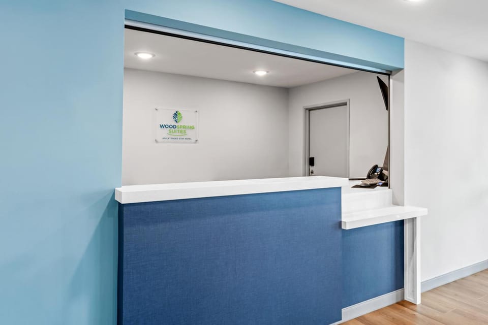 WoodSpring Suites Charlotte Northlake Hotel in Huntersville