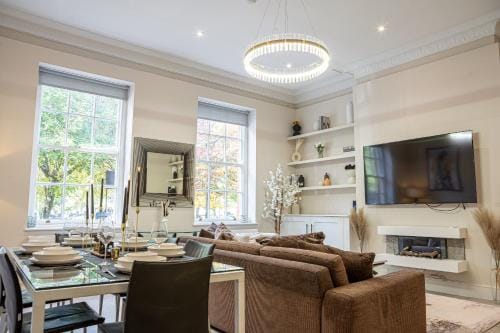10 Park Square Hotel in Leeds
