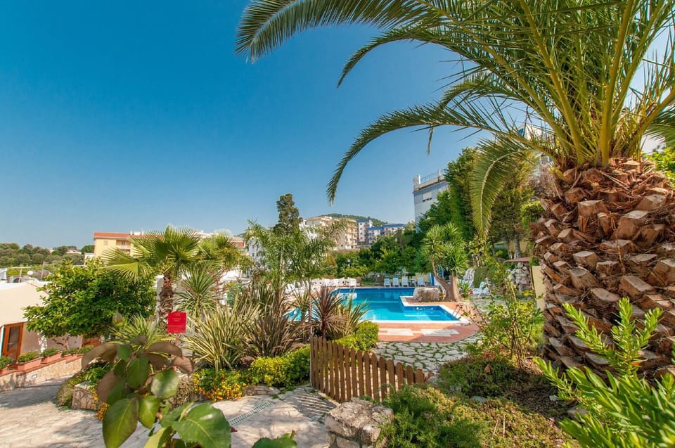 Villa Americana-NEW Hotel in Rodi Garganico