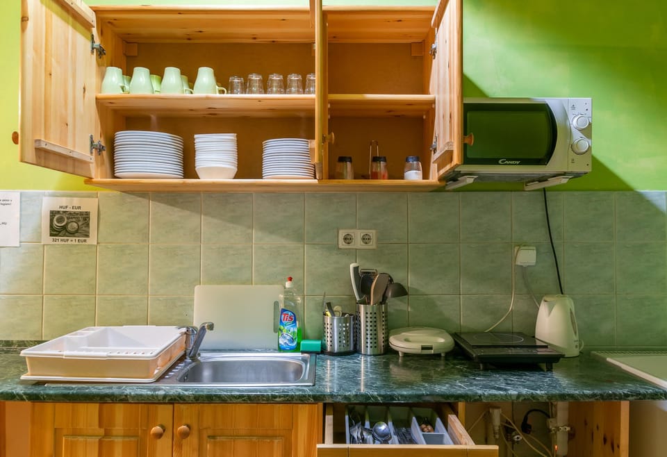 Lima Pub and Hostel-NEW Hostel in Hungary