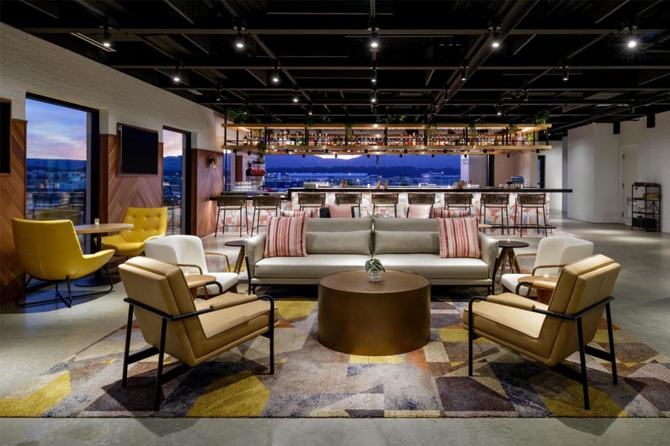 Bar/lounge
