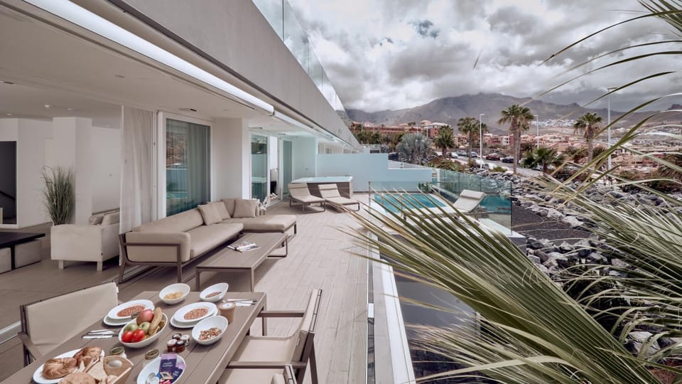 Baobab Suites Hotel in Costa Adeje
