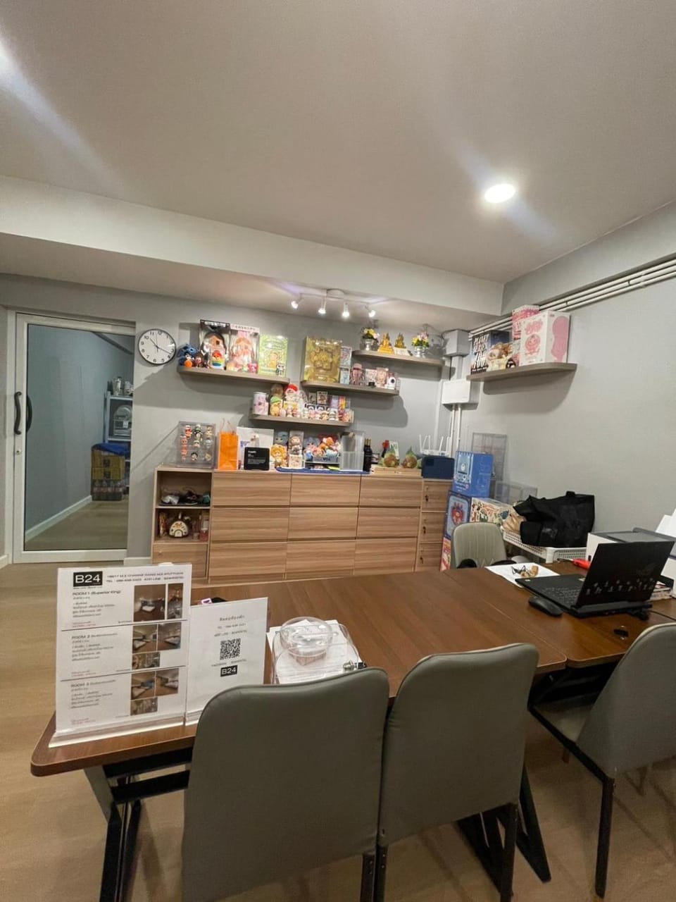 B24 HOSTEL Hotel in Laos