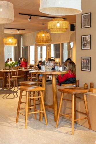 BABEL COMMUNITY Hotel Saint-Quentin-en-Yvelines Hotel in Montigny-le-Bretonneux