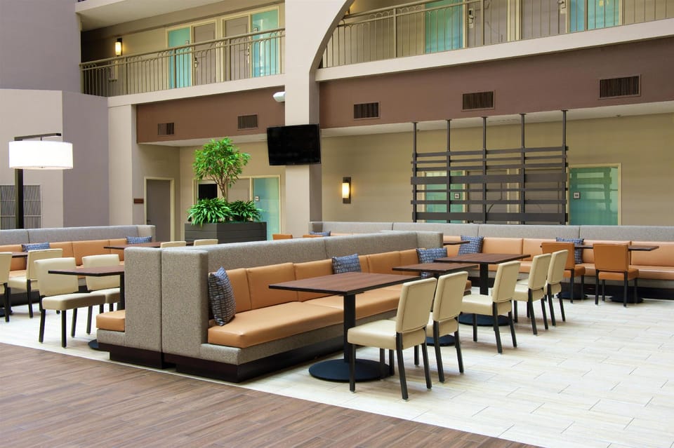 Embassy Suites by Hilton Seattle Bellevue Hotel in Bellevue
