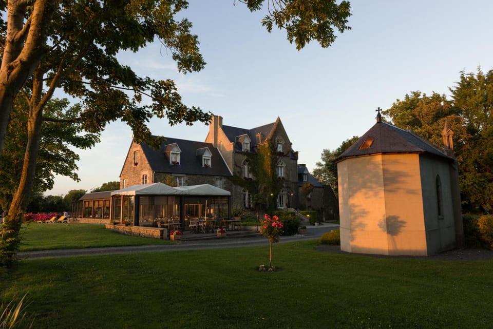 Hotel The Originals Manoir de la Roche Torin (ex Relais du Silence) Hotel in Brittany