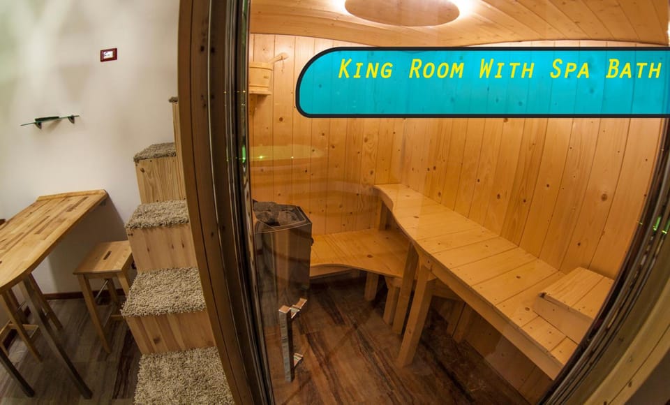 4Roomz Hotel in Bologna