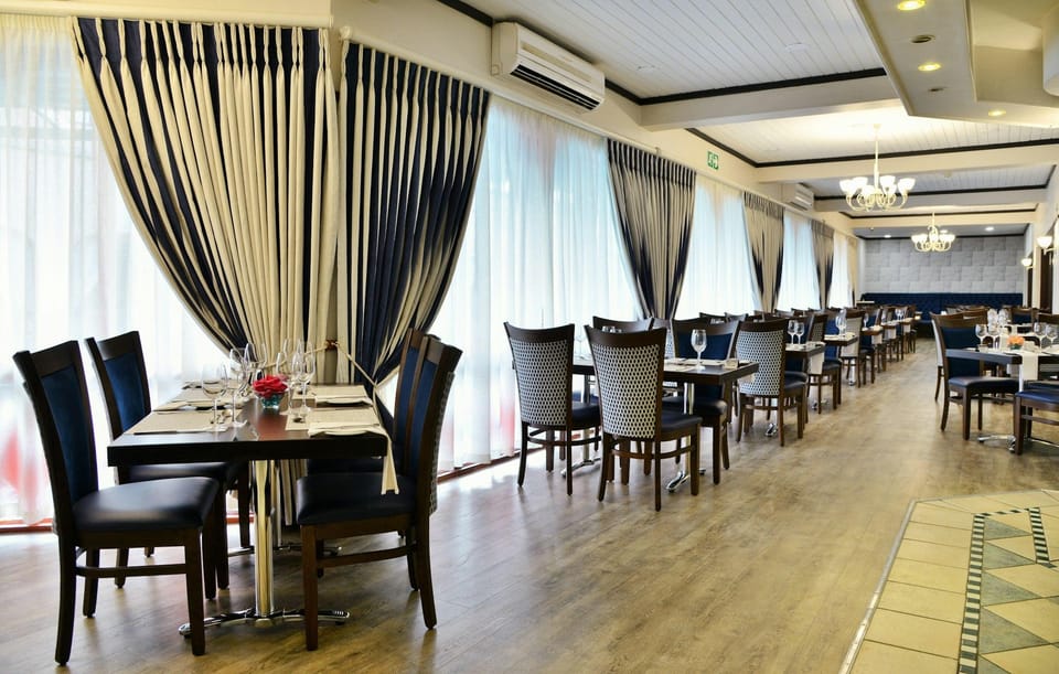 Hotel Worcester Cumberland Hotel in Western Cape