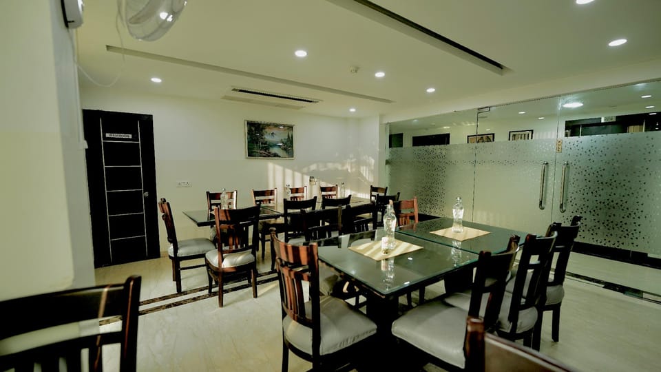 CORPORATE STAYS-SUNCITY Hotel in Gurugram