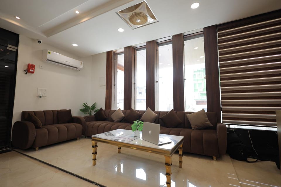 HOTEL CRESTA INN Hotel in Agra