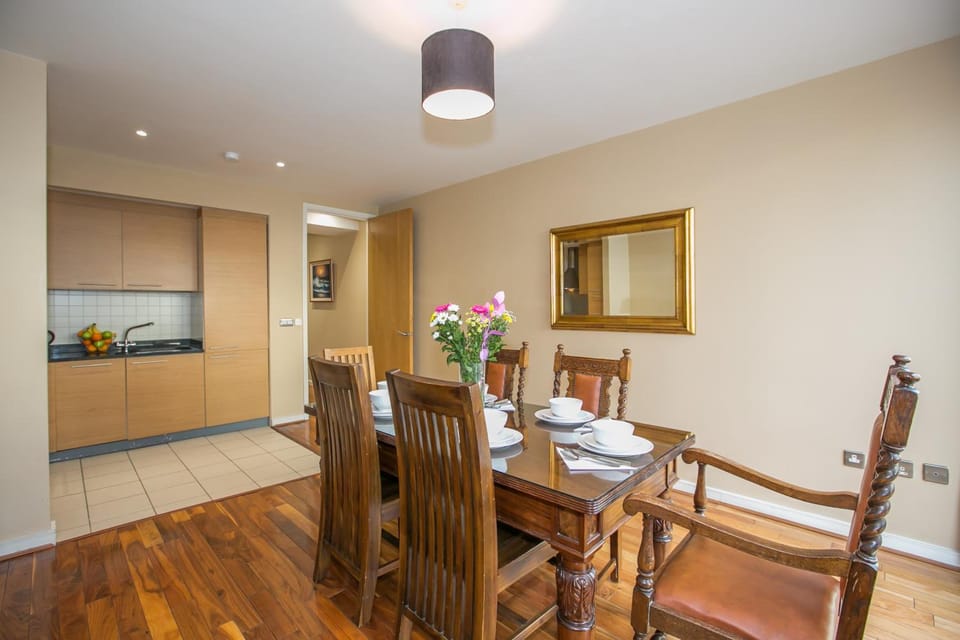 Grand Canal Square Apartments Hotel in Dublin