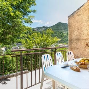 Les Gorges Rouges Guillaumes 4P8 Hotel in Piedmont