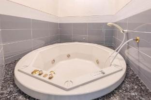 Casa Vacanze Baccolo - Appartamento Lucia Hotel in Lake Garda