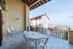 Casa Vacanze Baccolo - Appartamento Lucia Hotel in Lake Garda