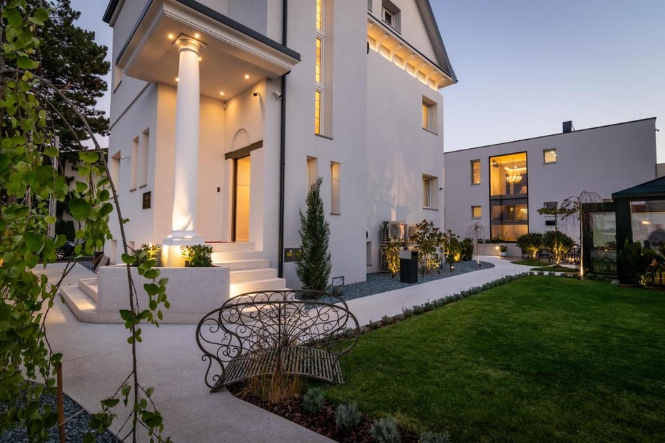 Resort Beatrice - Luxury Apartments - Pool & Sauna & Parking Resort in Ljubljana
