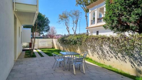 Otium casa vacanze-servizio spiaggia incluso a 250 mt-struttura pet friendly Hotel in Giulianova