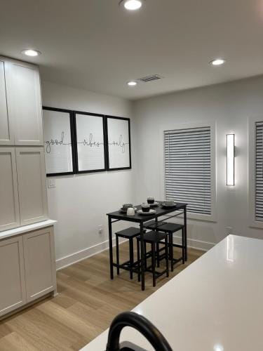 Downtown New 3 Story Sleeps 14 Hotel in Baton Rouge