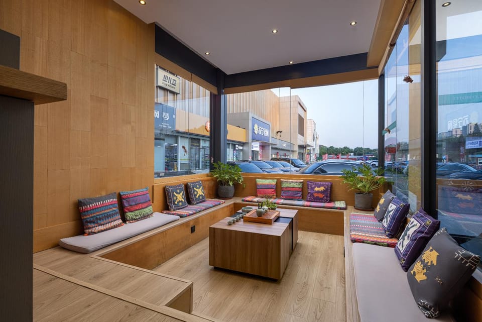 Qiuguo Hotel, Beijing West Railway Station Liuliqiao East Subway Station Hotel in Beijing