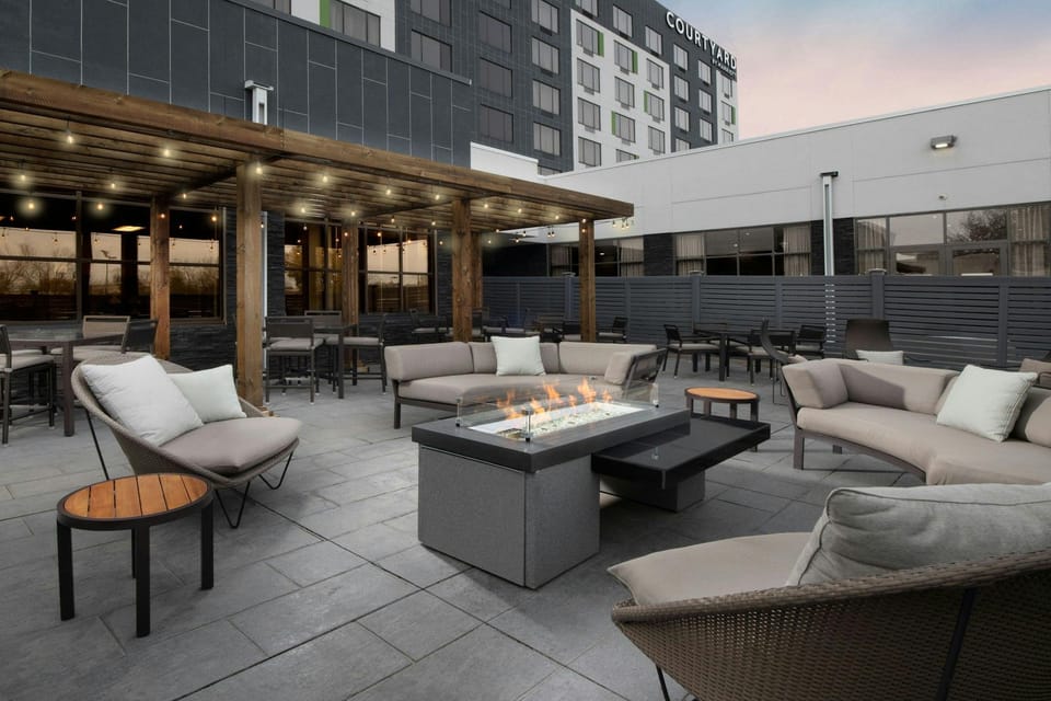 Courtyard by Marriott Edina Bloomington Hotel in Bloomington