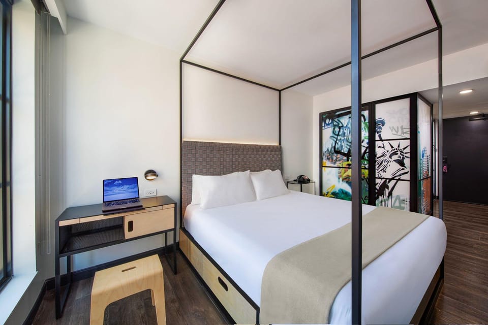 Guestroom
