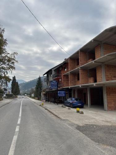 Plava Spilja-ID Motel in Montenegro