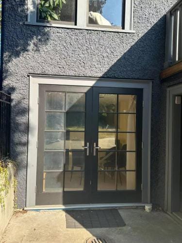 Spacious 2BR Guest Suite in Vancouver Hotel in Vancouver
