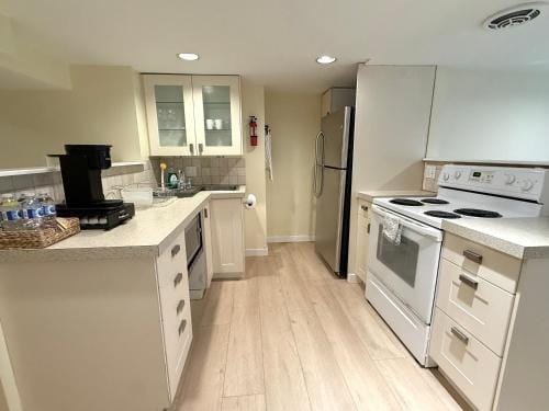 Spacious 2BR Guest Suite in Vancouver Hotel in Vancouver