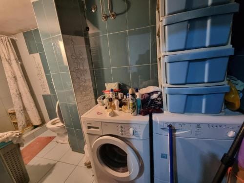 Spavaca soba s zajednickim kupatilom Ja spavam u prolaznoj dnevnoj sobi Hotel in Belgrade