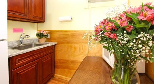 The Woods Cottages & Cabins Hotel in Guerneville