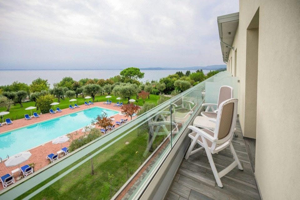 Hotel Villa Paradiso Suite Hotel in Lake Garda