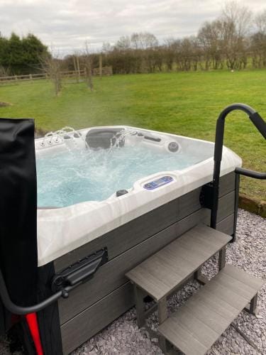 Peewit Lodge Hotel in Wales