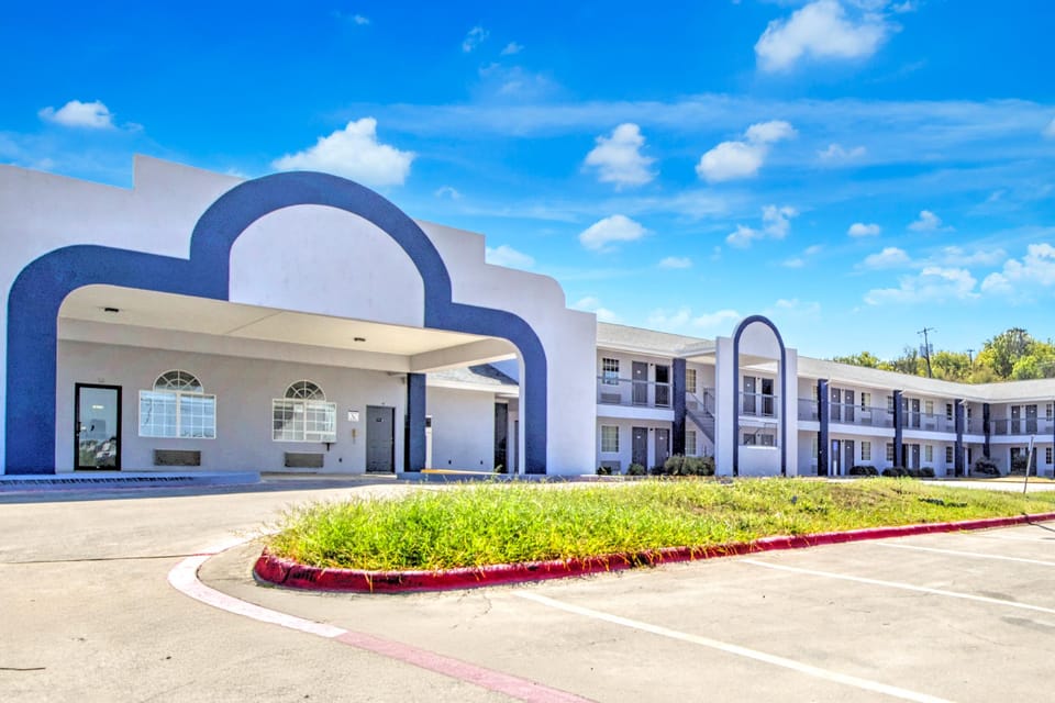Executive Inn Beeville US 181 Hotel in Rio Grande