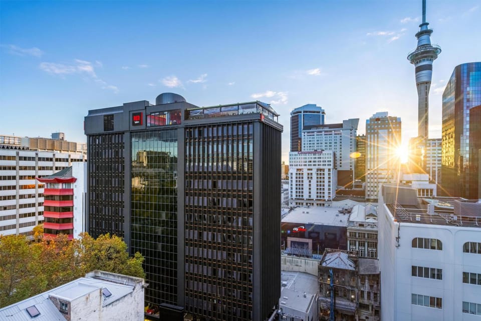 Radisson RED Auckland Hotel in Auckland