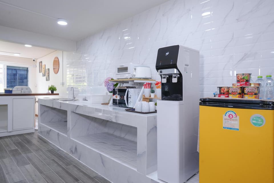 Gam-Hom Hostel, Charoen Nakhon, near ICONSIAM Hostel in Bangkok