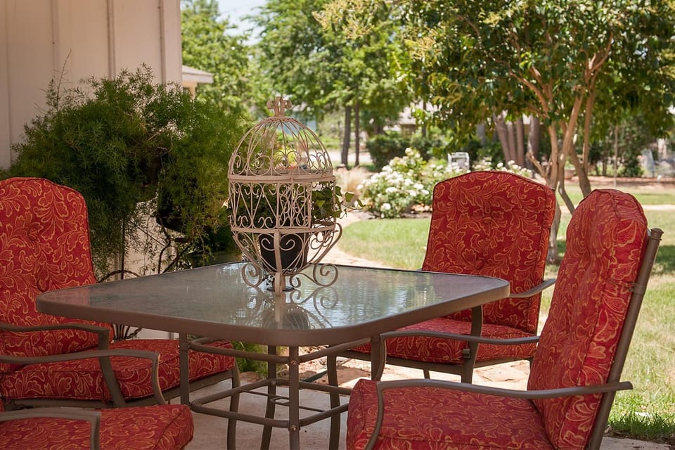 Sandstone Street Bed and Breakfast Hotel in Llano