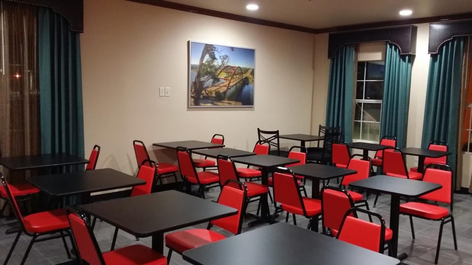 Texan Inn and Suites Tilden Hotel in Rio Grande