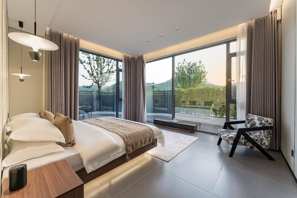 Floral Hotel·Yishan Riverside hotle (Maoshan Oriental Salt Lake City Branch) Hotel in Suzhou