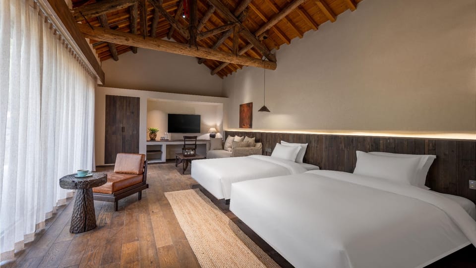 Floral Hotel·  Yun She Courtyard Hotel (Yimeng Mountain Yunmeng Scenic Area Mengshan National Forest Hotel in Jiangsu