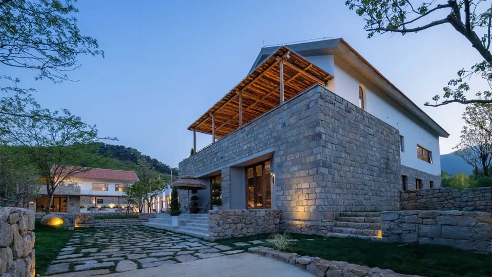 Floral Hotel·  Yun She Courtyard Hotel (Yimeng Mountain Yunmeng Scenic Area Mengshan National Forest Hotel in Jiangsu