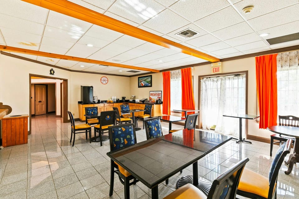 Moonlight Inn Hotel O Hattiesburg, MS Hotel in Hattiesburg