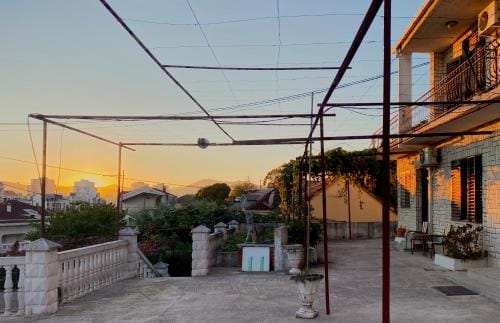 Small Hill Guesthouse Hostel in Podgorica