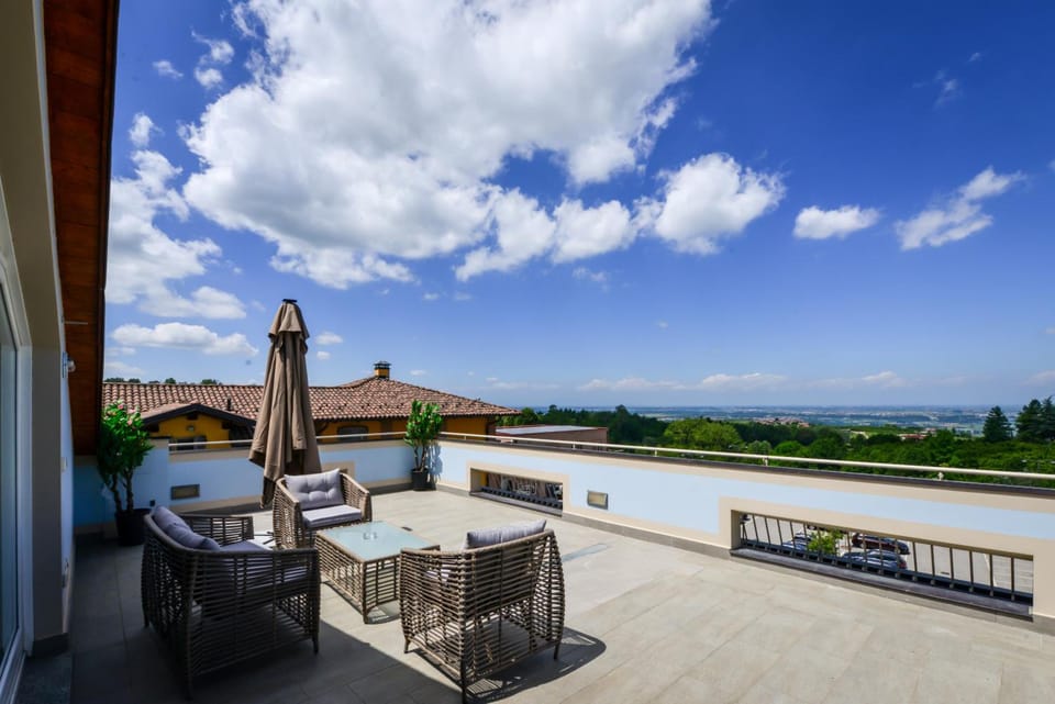 Altezza Hotel in La Morra