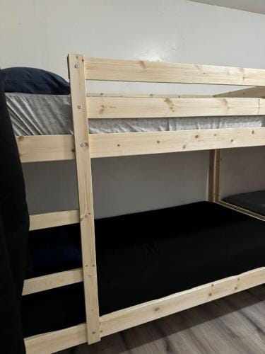 The Mount Vibe Hostel in El Monte