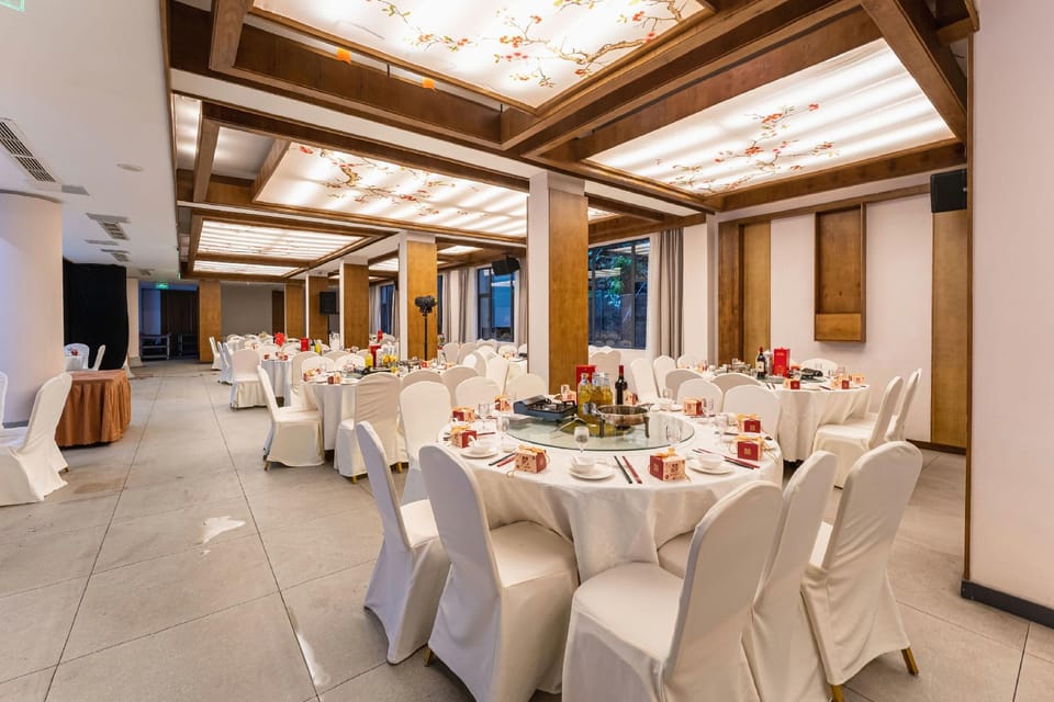 Floral Hotel·Longquan Hongdoulin Hotel (Longquan City Branch) Hotel in Zhejiang