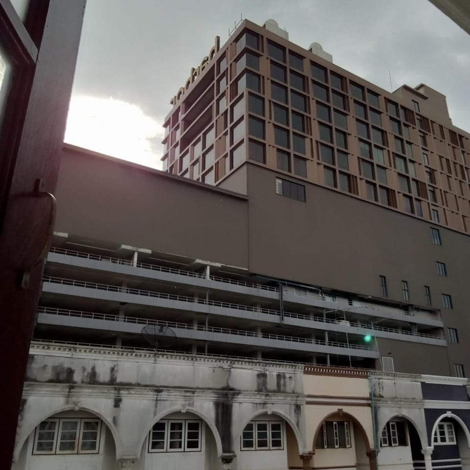 CENTRAL HOSTEL , Hostel & CoWorking Hostel in Pattaya City